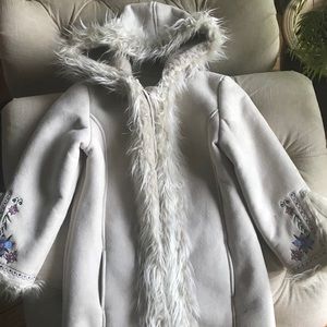 Beautiful Sz 7-8 girl coat faux suede/fur. Unworn.